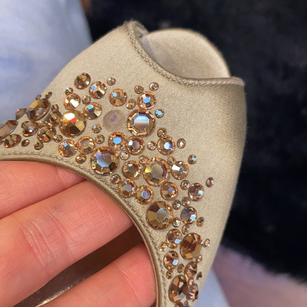 Gorgeous Stuart Weitzman Crystal Platform Pumps - image 8